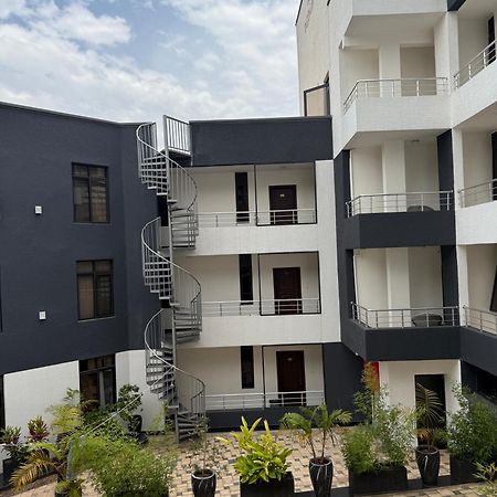 Cascadia Apartments Kigali Buitenkant foto