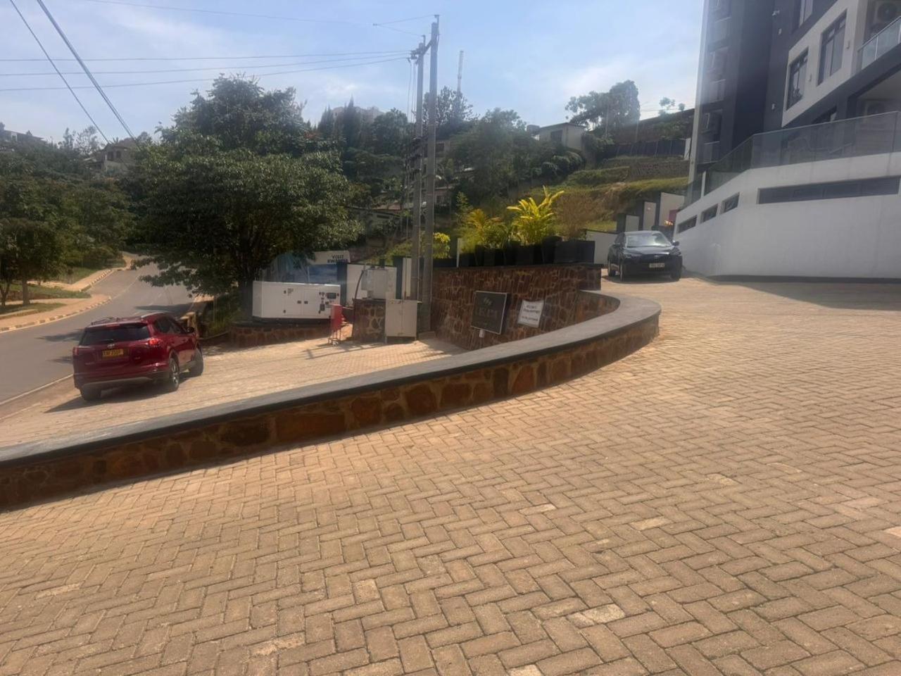 Cascadia Apartments Kigali Buitenkant foto